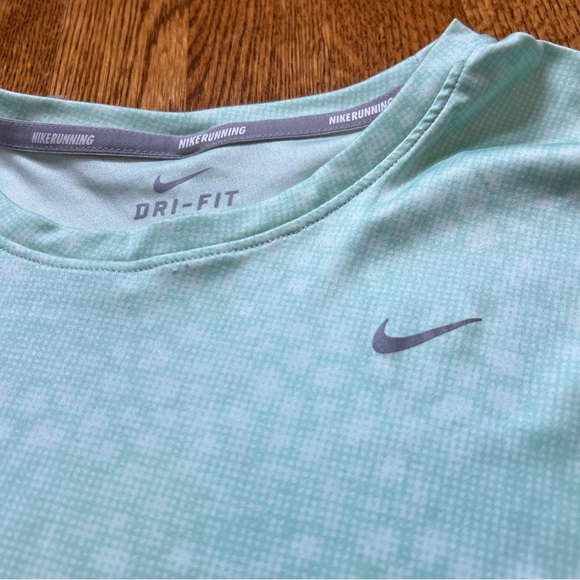 Nike Running Mint Longsleeve T Shirt - Picture 5 of 12